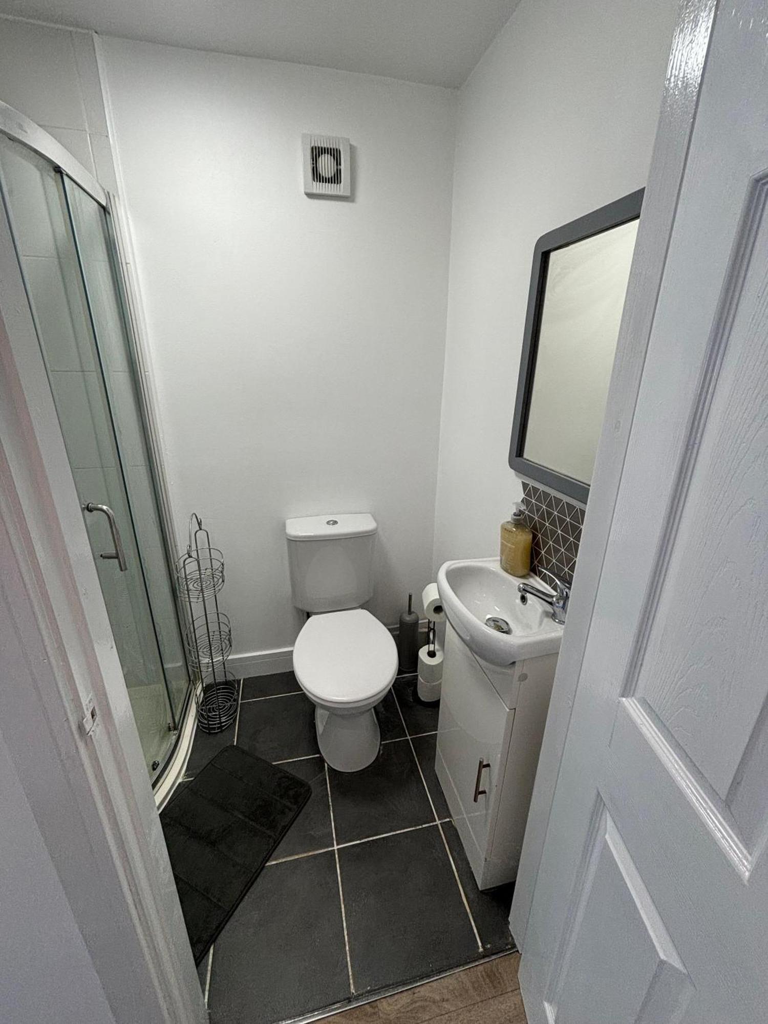 Modern & Cozy Gem - 10Min To City Center - Parking York Buitenkant foto