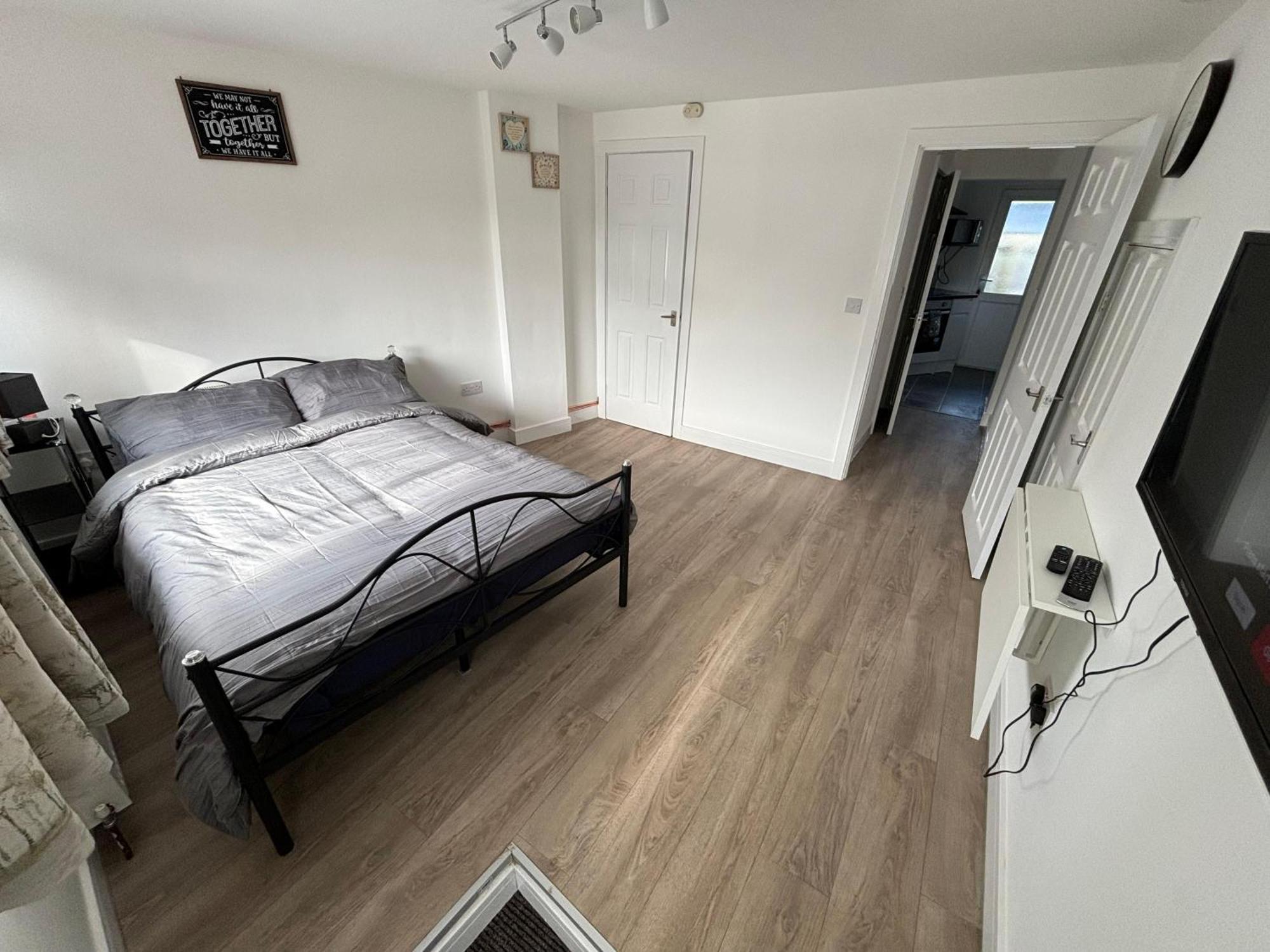 Modern & Cozy Gem - 10Min To City Center - Parking York Buitenkant foto
