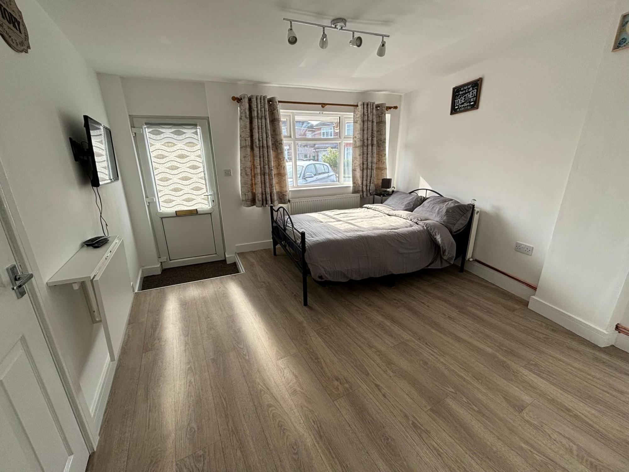 Modern & Cozy Gem - 10Min To City Center - Parking York Buitenkant foto
